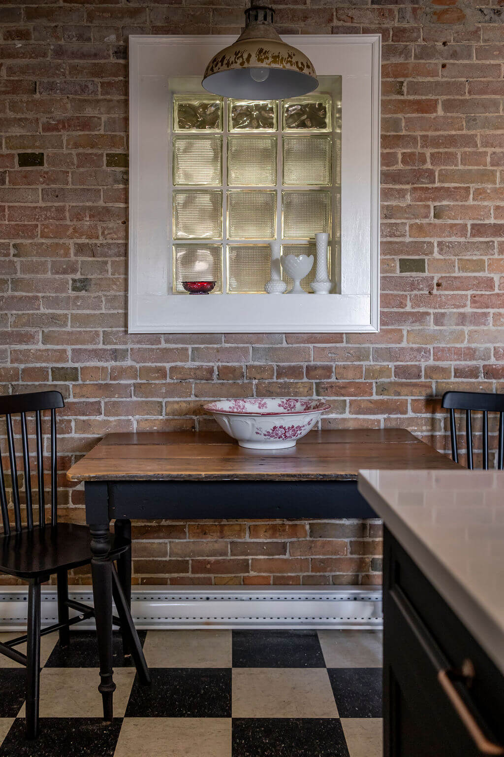 breakfast table